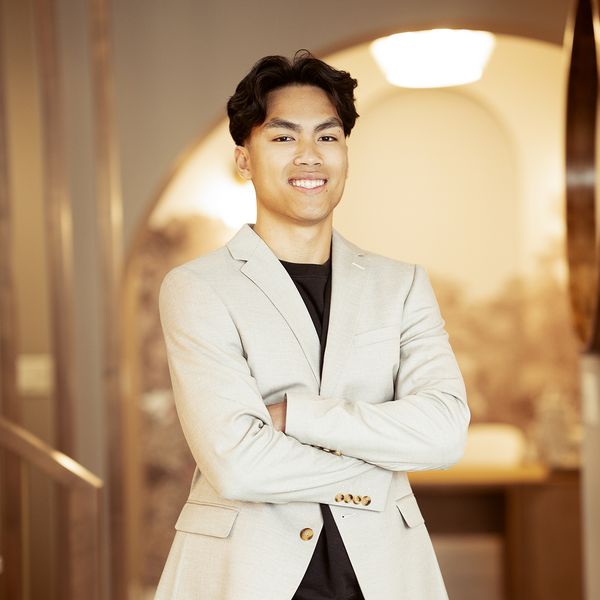 Karl Ibasco, Associate